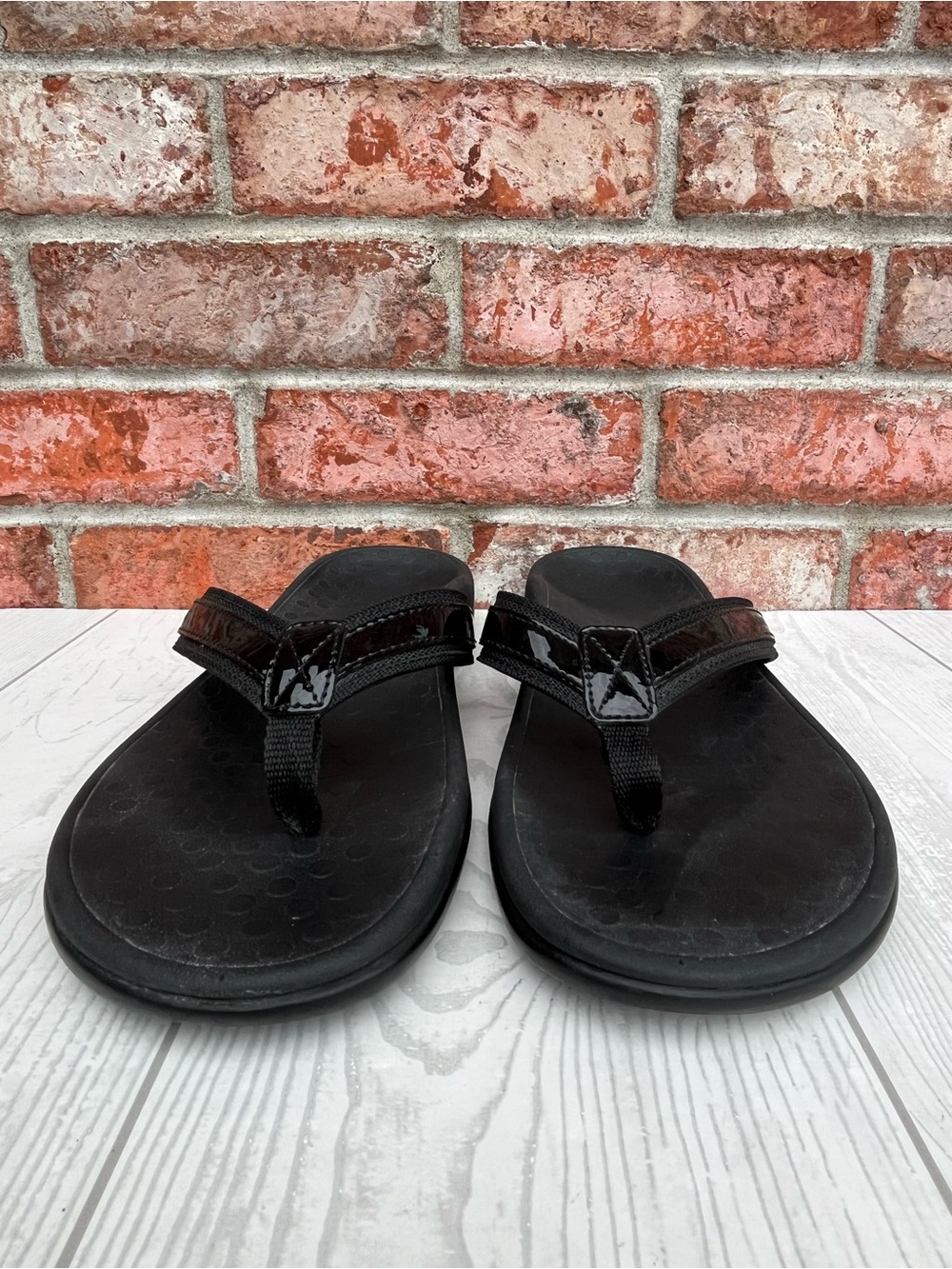 VIONIC Tide II Flip Flop Sandals Black Patent Size 10 M - Picture 3 of 12